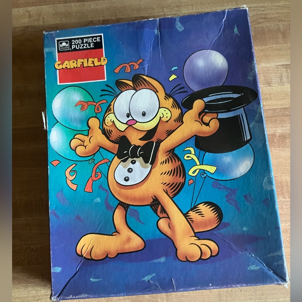 Garfield puzzle, vintage, in original box, 200 pieces, complete